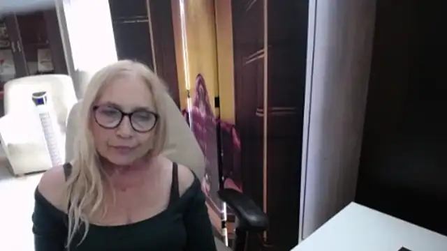 Chat XXX ao vivo de sofia_xkiss