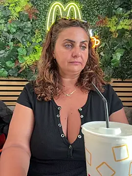 XXX chat uživo modela AnneKane