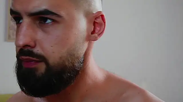 HairyRobxxx Chat XXX in diretta