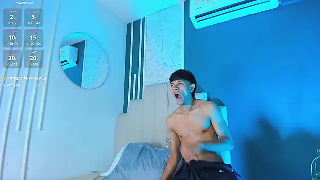 Im_Kael_ Chat XXX live