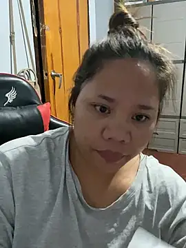 Chat +18 de -CLARAMommy- ao vivo
