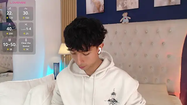 Czat XXX na żywo – Aiden_Rivers_