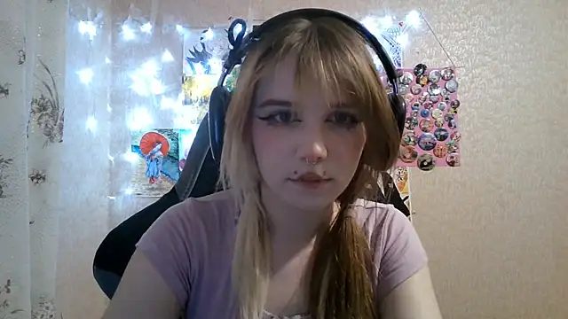 MilaTyan Chat XXX in diretta