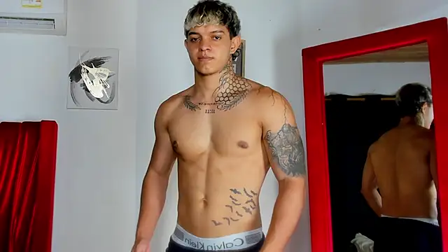 Noah__Browm Live XXX Chat