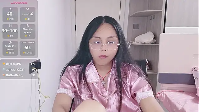 yishan-22 Live XXX-Chat