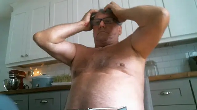 capitaine111n Live XXX chat