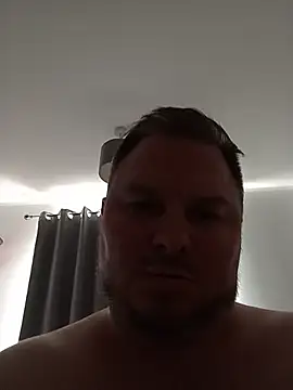 JayGirthy36 Adlı Modelin Canlı XXX Sohbeti