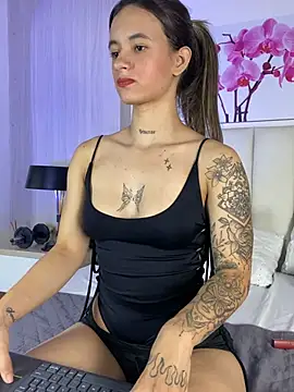 JuliaColemann – Naživo XXX chat