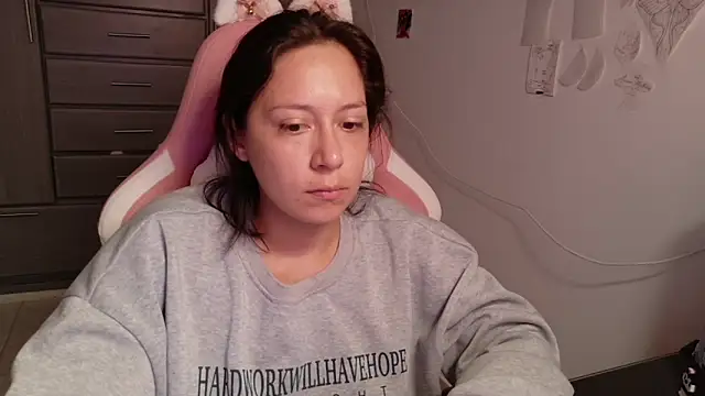 MommyMiaWs' Live XXX Chat