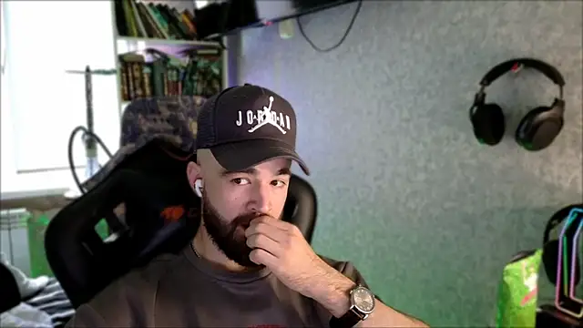 _Serious_Man Live XXX Chat
