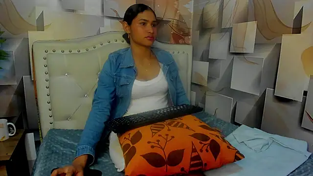 malaika_chalo's Live XXX Chat