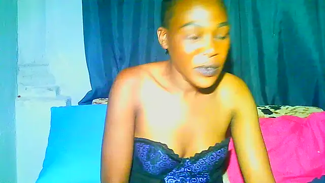 freaky_naughty Chat XXX in diretta