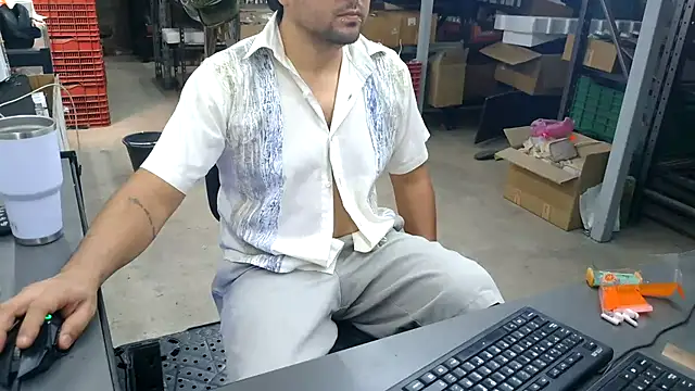 צ'אט XXX בשידור חי של BustedCall