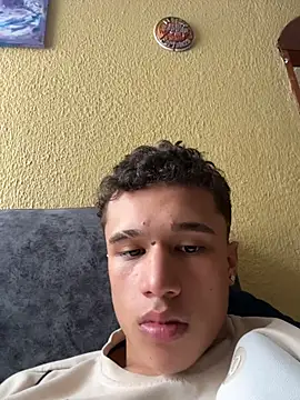 Dominik_Souza's Live XXX Chat