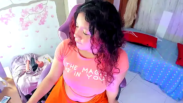 Emily_Coper18 Chat XXX live