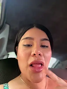 Issane_Peru Chat XXX in diretta