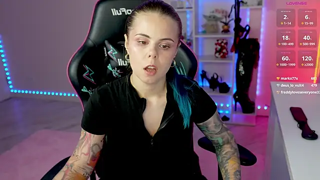 QueenAliceX Chat XXX live