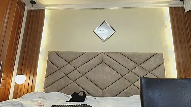 XXX chat uživo modela Raquel_jones