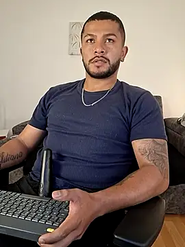 Chatroom XXX en direct de BrunoSilva_