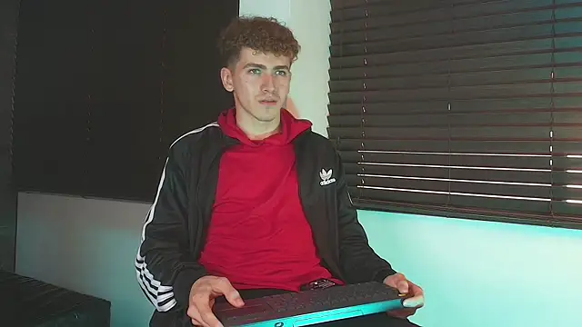 Czat XXX na żywo – Tyler_Mcrey