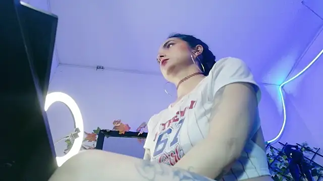 Онлайн чат XXX KandyParis