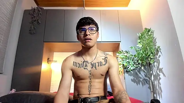 mats_erikson's Live XXX Chat