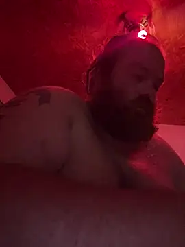 Bigfarmdaddy69 Show in webcam
