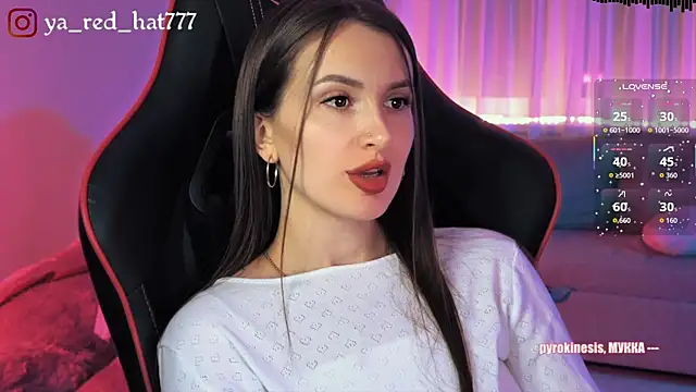 -RED_HAT-'s Live XXX Chat