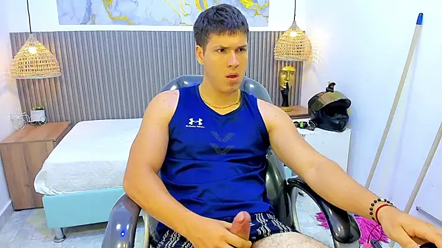 AlessandroFranco Live XXX-chat