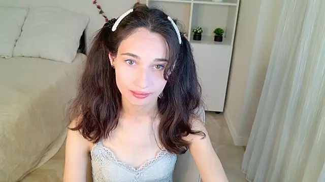 Chat +18 de Eleonora_Sun ao vivo