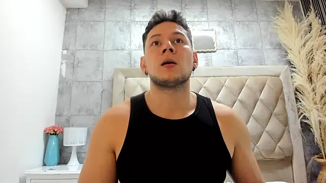 Izui_Piercen Live XXX chat