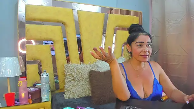 VikyThomsonn's Live XXX Chat