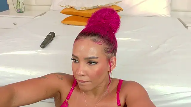 RubyRossel Chat XXX in diretta