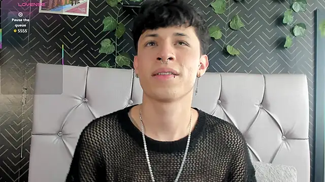 Axel__Evans 现场XXX聊天