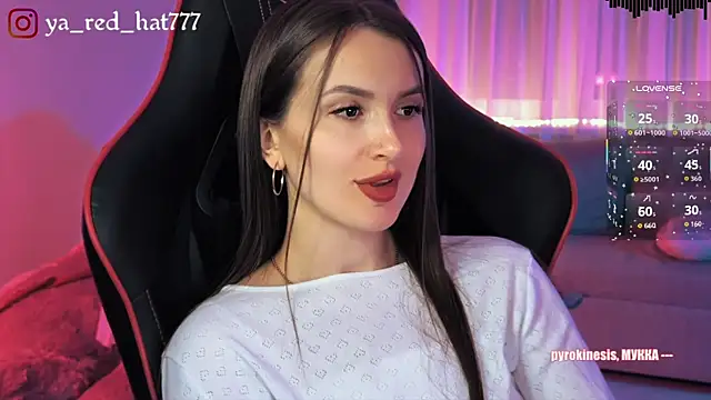 -RED_HAT- Adlı Modelin Canlı XXX Sohbeti