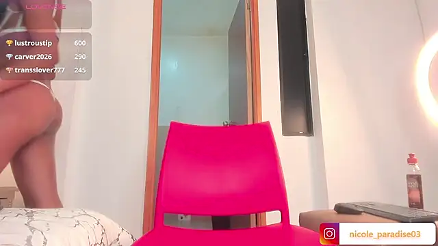 Nicole_Paradise's Live XXX Chat