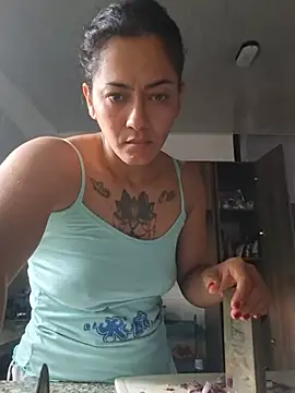 cristal_crossfitx's Live XXX Chat