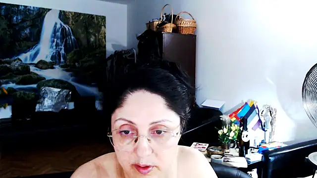 XXX chat uživo modela Imperatriza