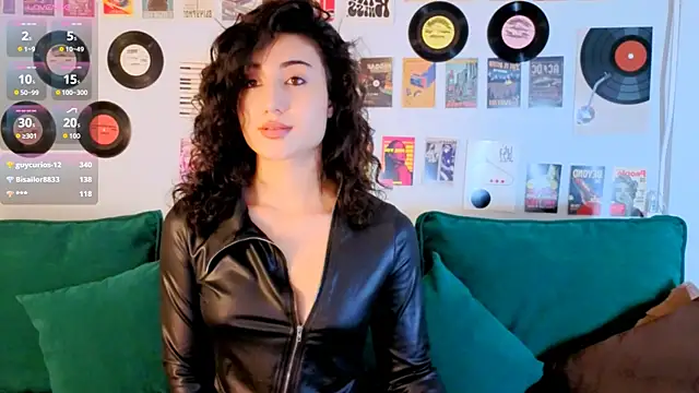 Maya_Rogerss' Live XXX Chat