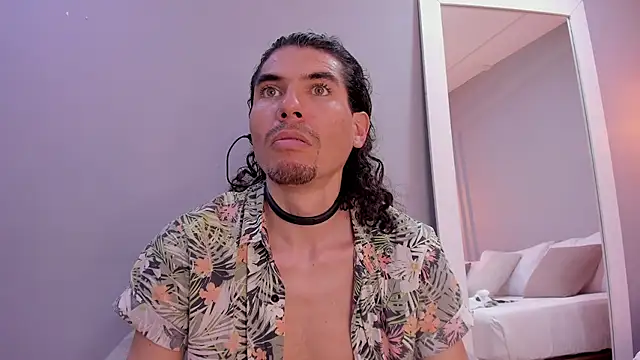 XXX chat uživo modela Antony_Stone