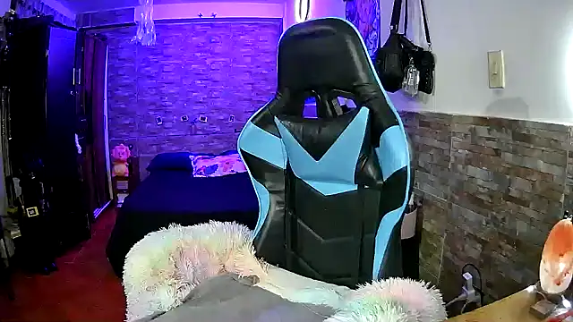 AngelaQueen_のライブXXXチャット