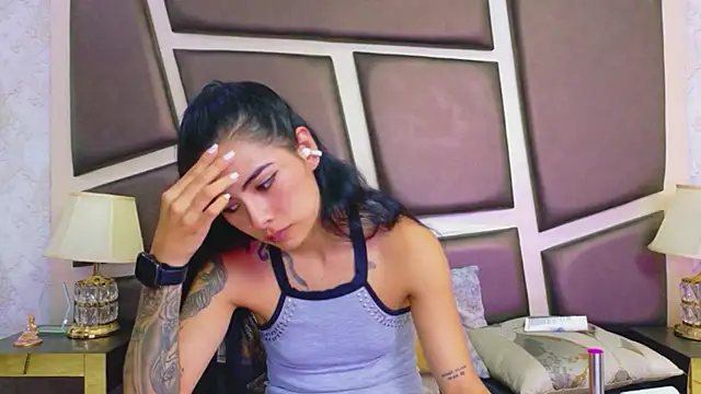 NicoleEsposito: απευθείας συνομιλία ΧΧΧ