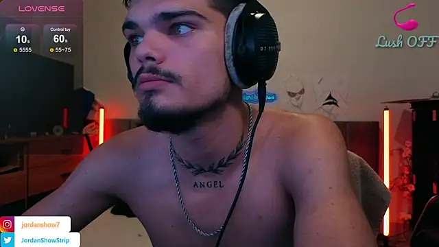 Онлайн чат XXX JordanShow