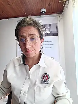 Valentina--1 Chat XXX in diretta