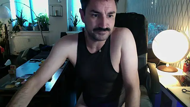 Онлайн чат XXX tomz0819