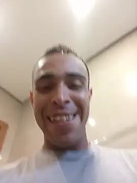 Chat +18 de OrionAz ao vivo