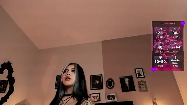 XXX chat uživo modela pinkk_deemon