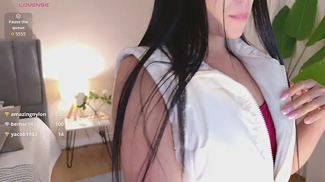 Chatroom XXX en direct de Megaan___