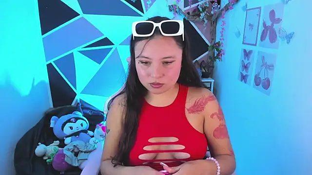 XXX chat uživo modela little_emma0