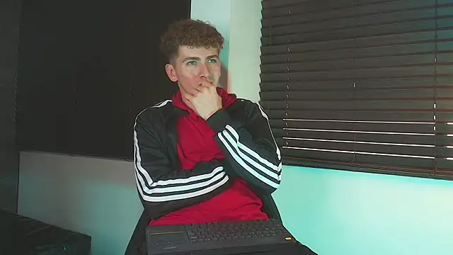 Tyler_Mcrey 现场XXX聊天